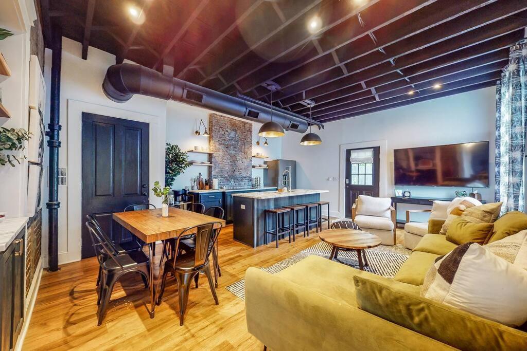 Luxury 8 Bed/4 Ba Nulu Home Private Yard/Parking Louisville Kültér fotó