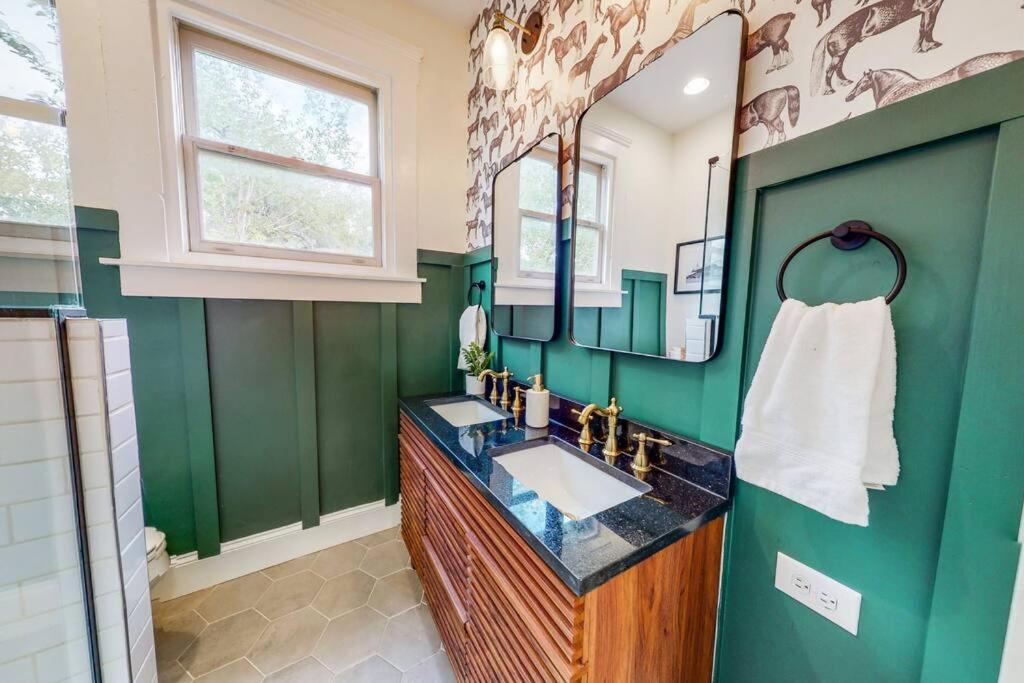 Luxury 8 Bed/4 Ba Nulu Home Private Yard/Parking Louisville Kültér fotó